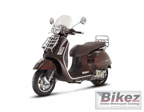 2013 Vespa GTS 300 IE photo